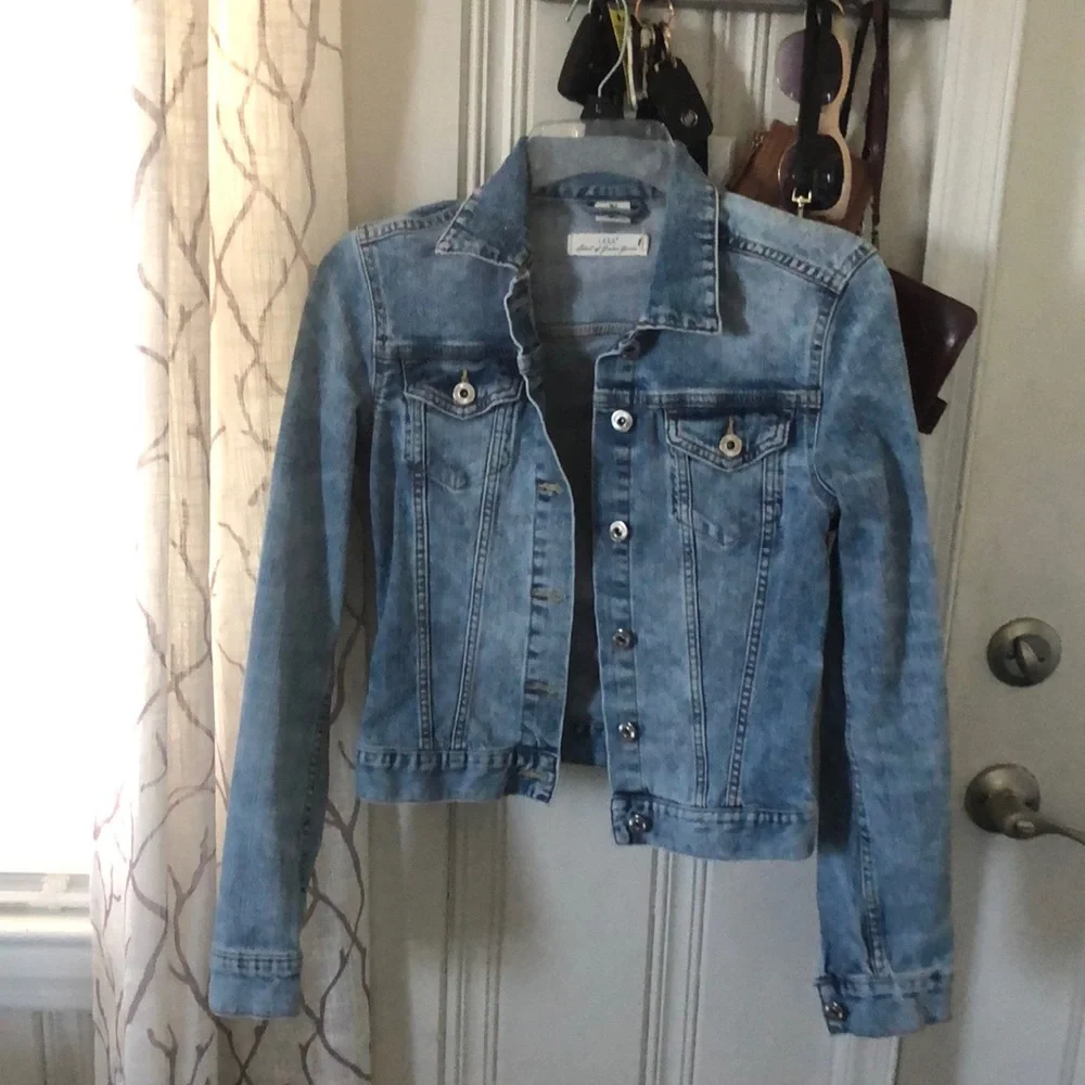 Jean jacket in great condition - Picture 2 of 4